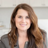 Portrait of Lauren Ravitz